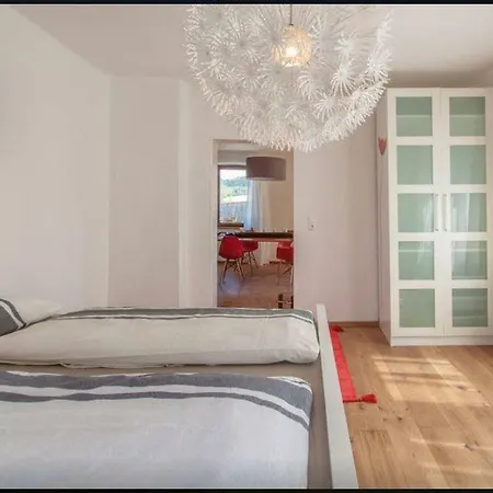 Wohnen Am Schlossberg Apartment *