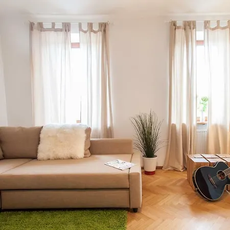 Wohnen Am Schlossberg Apartment Thungen